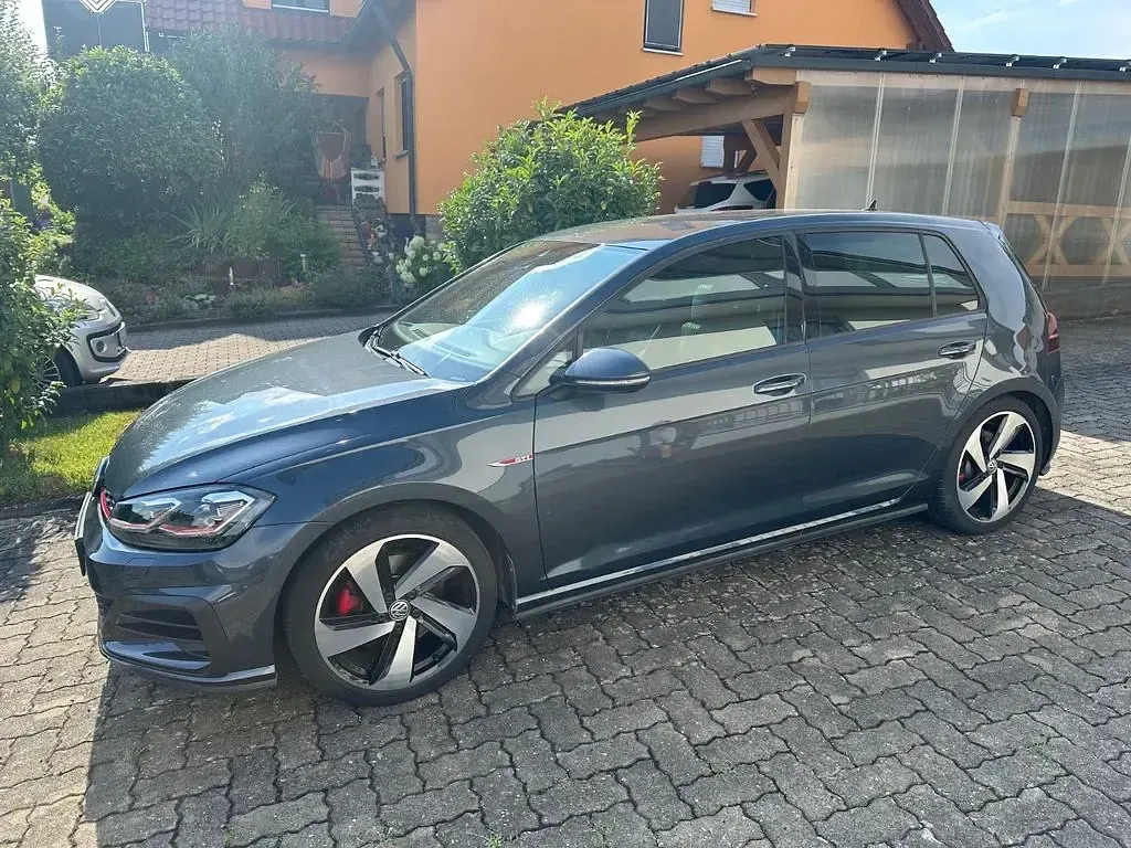 Gebraucht VW Golf VII GTI 230 PS (169 kW) 2017 Grau Limousine