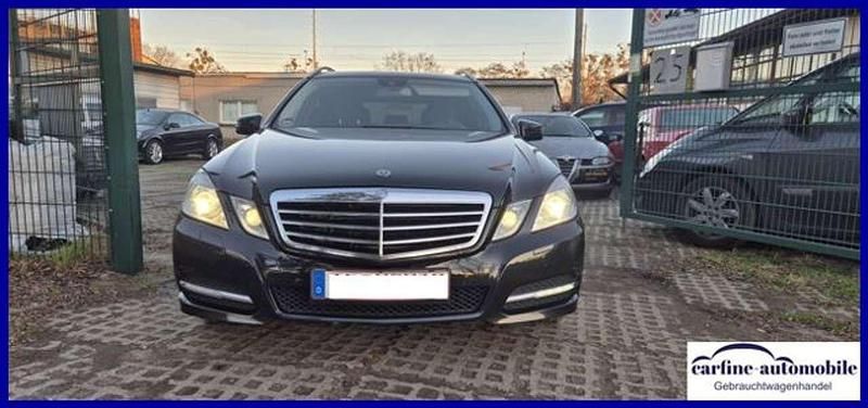 Gebraucht Mercedes E350 Avantgarde 231 PS (169 kW) 2010 Obsidianschwarz Kombi