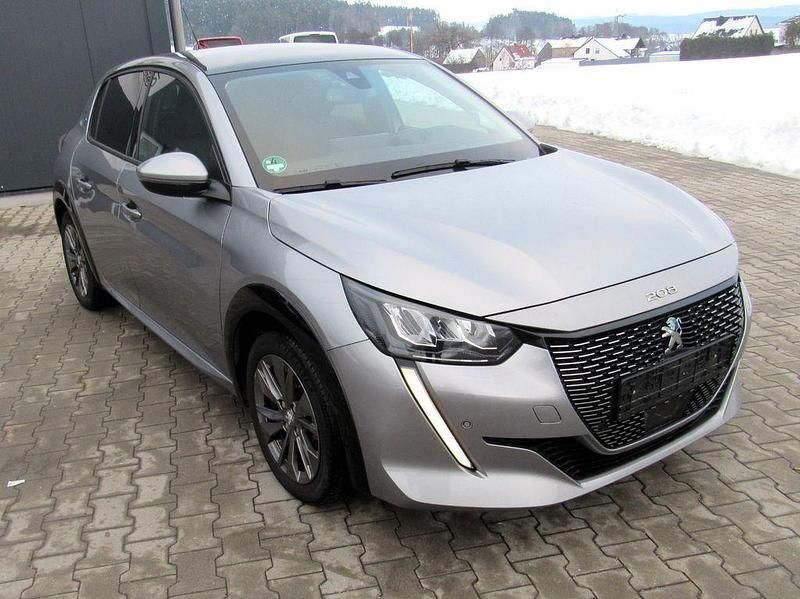 Gebraucht Peugeot e-208 Allure 100 kW (136 PS) 2020 Grau Kleinwagen
