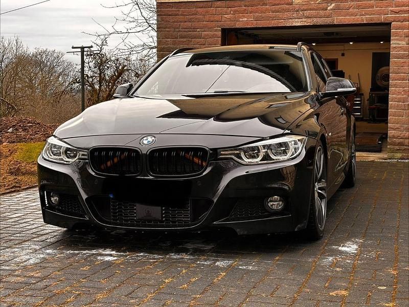 Schwarz Gebraucht 2015 BMW 335 M Sport Kombi | 19.000 € (Fairer Preis) - Bild 1/4