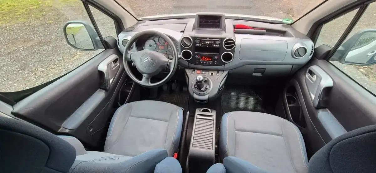 Gebraucht Citroën Berlingo 109 PS (80 kW) 2010 Silber Van / Kleinbus