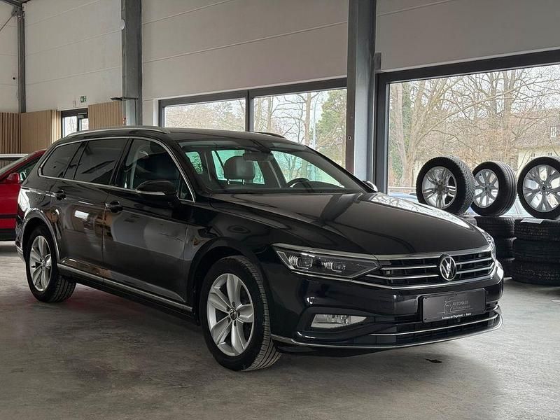 Gebraucht VW Passat Elegance 200 PS (147 kW) 2021 Schwarz Kombi