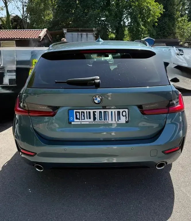 Gebraucht BMW 320 M Sport 190 PS (139 kW) 2020 Blau Kombi