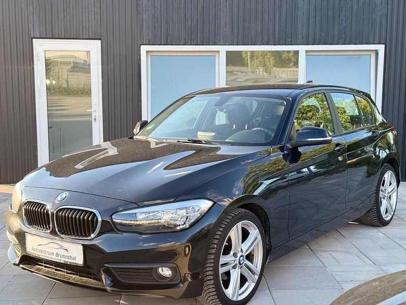 Schwarz Gebraucht 2017 BMW 118 Advantage Kleinwagen | 11.100 € (Fairer Preis) - Bild 1/4