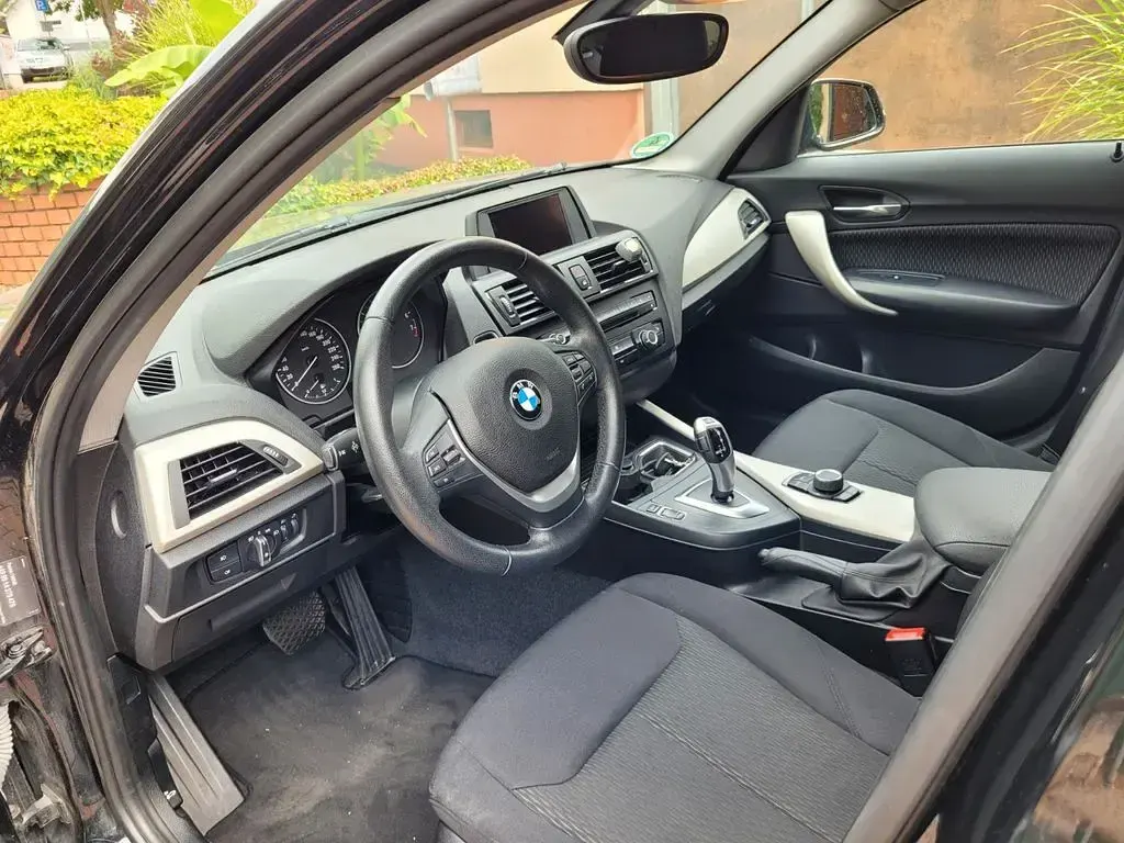 Gebraucht BMW 116 Advantage 136 PS (100 kW) 2015 Schwarz Kleinwagen