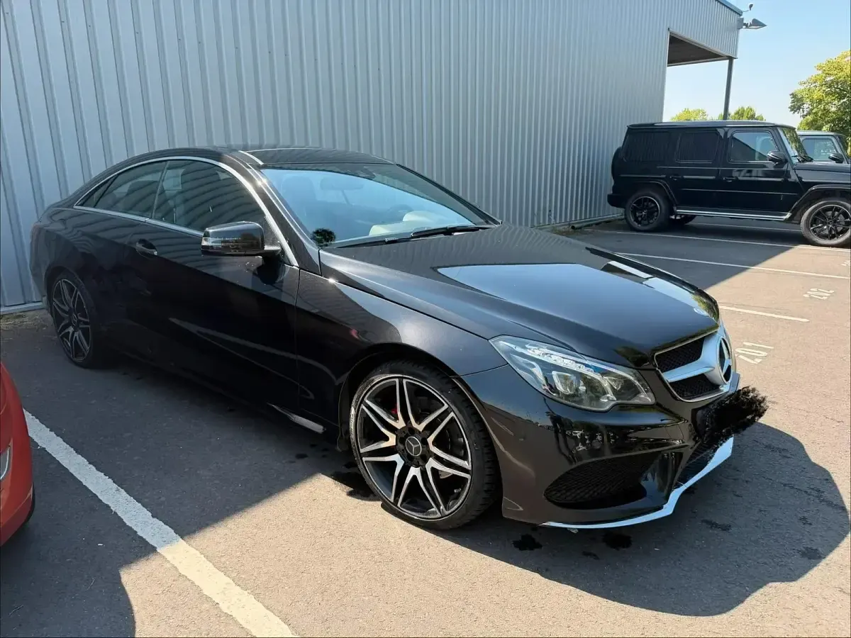Gebraucht Mercedes E250 AMG line 211 PS (155 kW) 2014 Schwarz Coupé