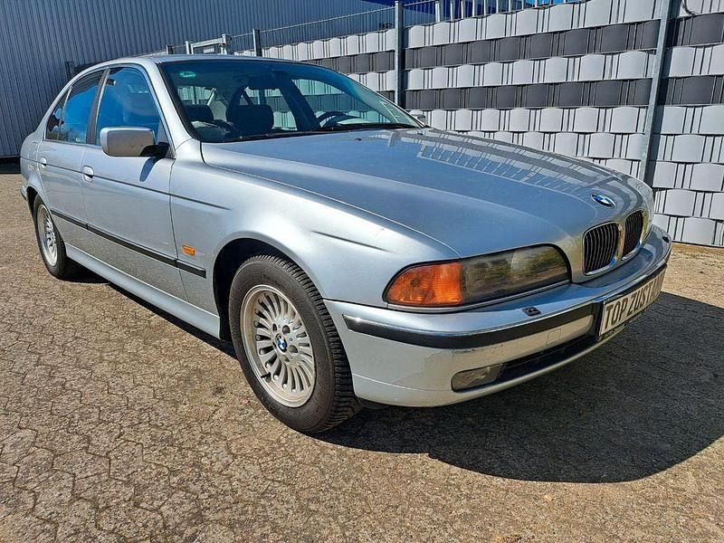 Gebraucht BMW 535 235 PS (172 kW) 1998 Silber Limousine