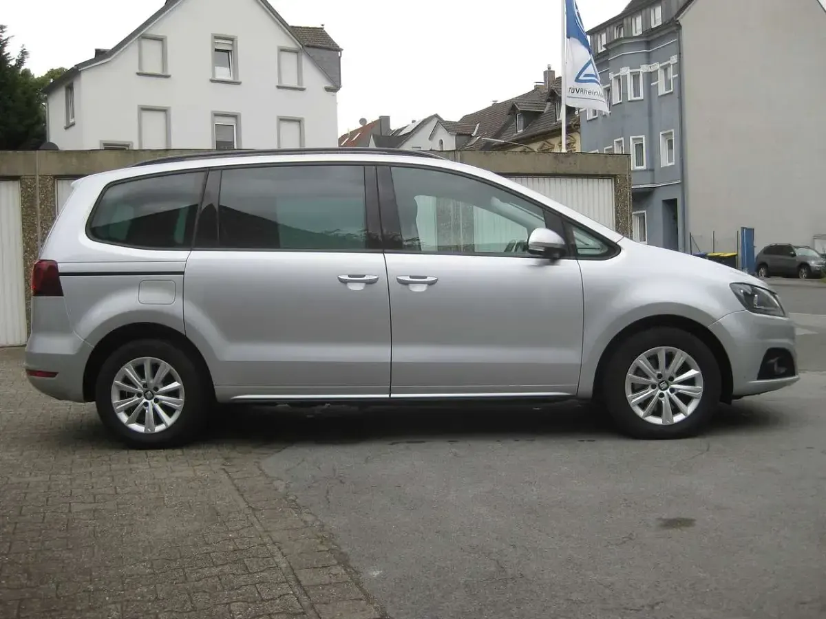 Gebraucht Seat Alhambra Style 150 PS (110 kW) 2016 Reflexsilber metallic Van / Kleinbus