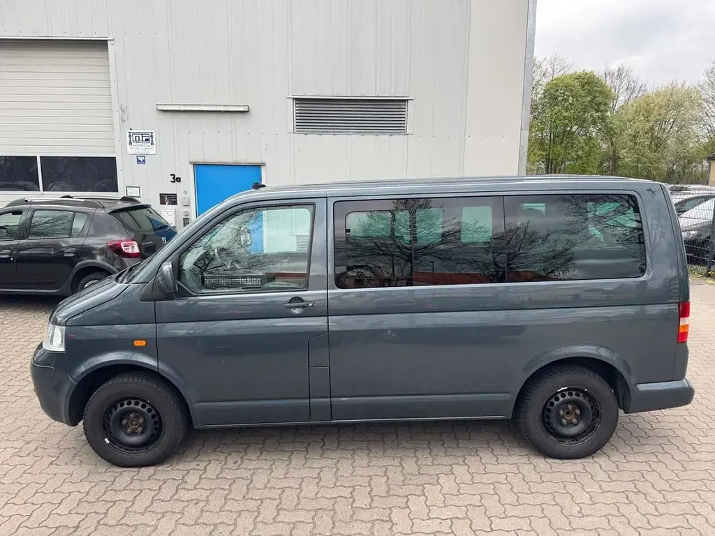 Gebraucht VW Multivan Beach 131 PS (96 kW) 2007 Grau Van / Kleinbus