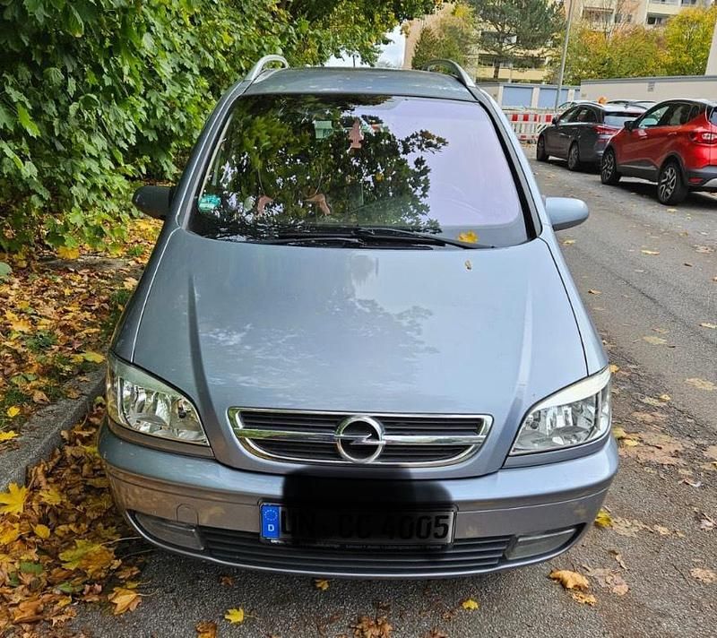 Silber Gebraucht 2005 Opel Zafira Van / Kleinbus | 1.499 € (Fairer Preis) - Bild 1/4