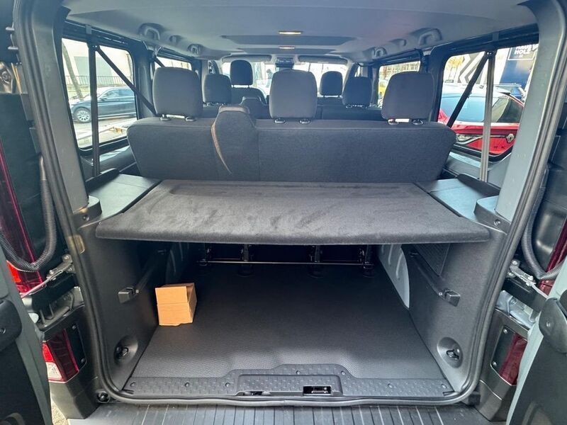 Neu Renault Trafic 150 PS (110 kW) 2025 Schiefergrau Van / Kleinbus