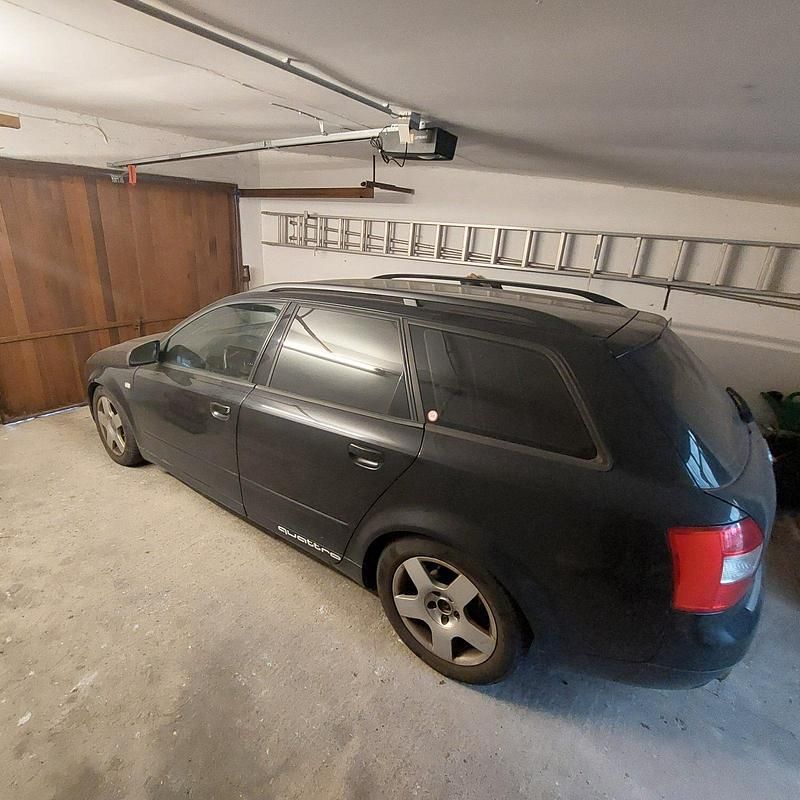 Usata Audi A4 120 CV (88 kW) 2002 Nero Station wagon
