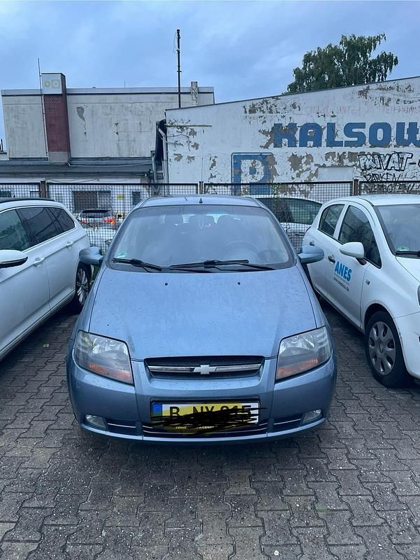Blau Gebraucht 2006 Chevrolet Kalos Kleinwagen | 2.999 € (Fairer Preis) - Bild 1/4