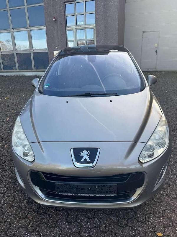 Second-hand Peugeot 308 Allure 156 CP (114 kW) 2012 Argintiu Hatchback