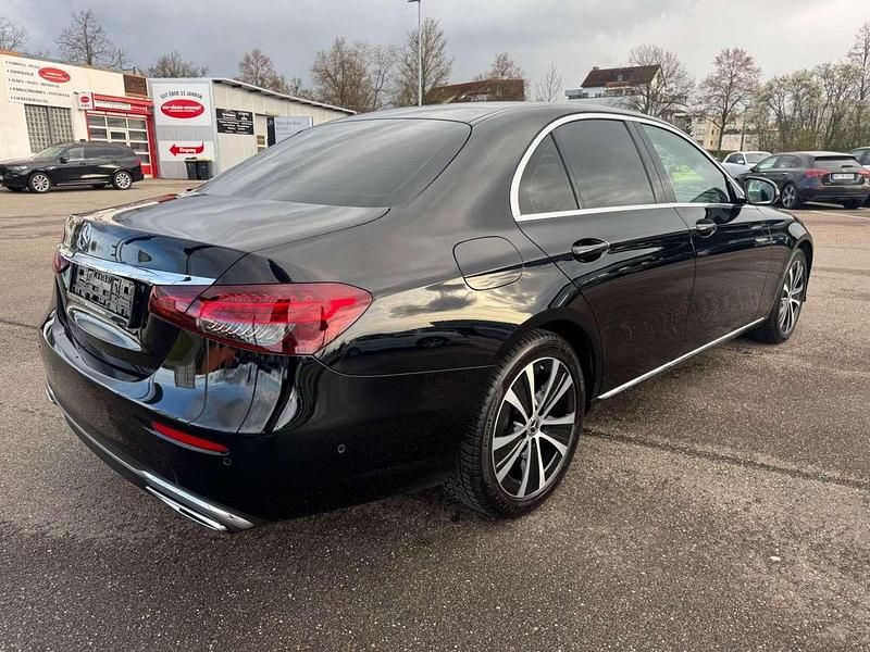 Gebraucht Mercedes E300 265 PS (194 kW) 2022 Schwarz  unilack Limousine