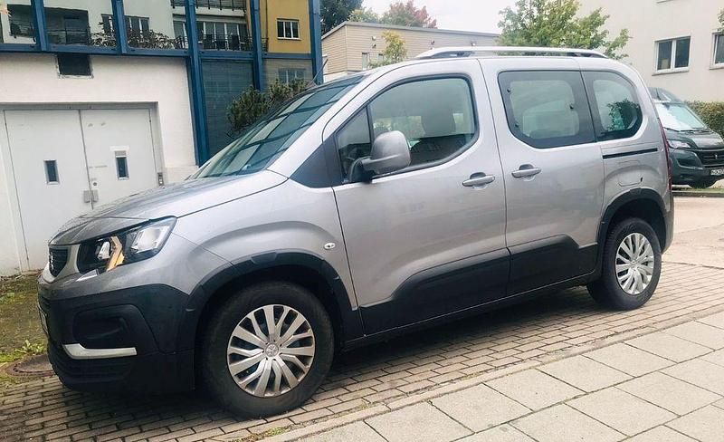 Silber Gebraucht 2019 Peugeot Rifter Active Van / Kleinbus | 16.150 € (Superpreis) - Bild 1/4