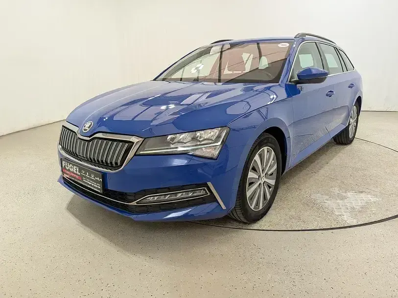 Gebraucht Skoda Superb Ambition 218 PS (160 kW) 2022 Energyblau Kombi