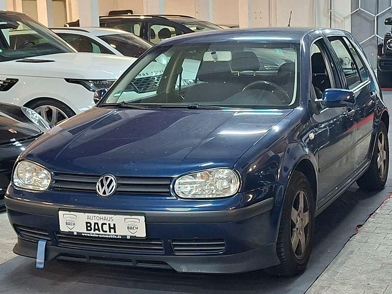 Blau Gebraucht 2003 VW Golf IV Limousine | 1.499 € (Superpreis) - Bild 1/4