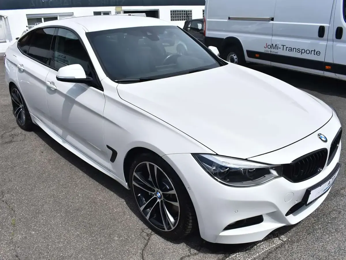 Gebraucht BMW 340 M Sport 326 PS (239 kW) 2020 Mineralweiss metallic Limousine
