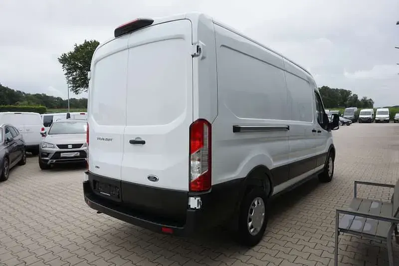 Używany Ford Transit Trend 131 KM (96 kW) 2024 Biały Van