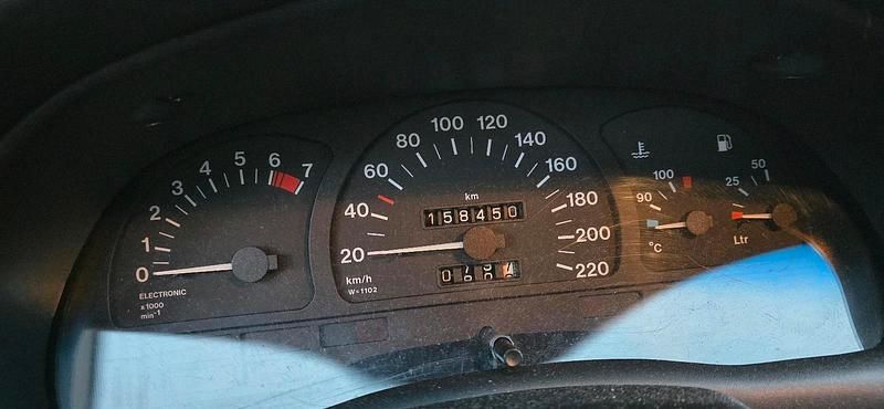 Gebraucht Opel Astra 75 PS (55 kW) 1997 Rot Kleinwagen