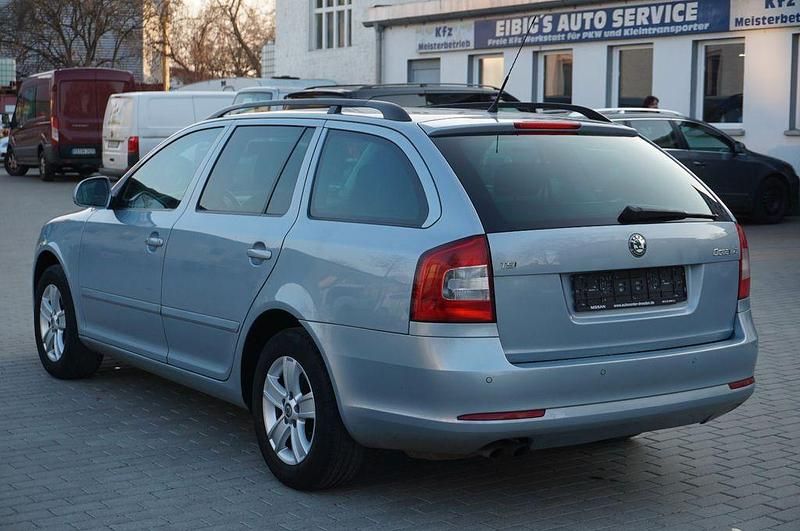 Gebraucht Skoda Octavia Impuls Edition 122 PS (89 kW) 2010 Blau Kombi