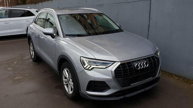 Gebraucht Audi Q3 Sport 150 PS (110 kW) 2022 Silber SUV