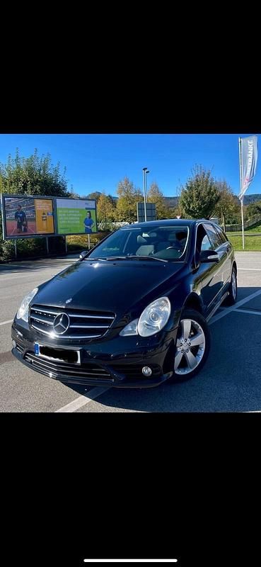 Schwarz Gebraucht 2009 Mercedes R280 Van / Kleinbus | 4.999 € (Superpreis) - Bild 1/4
