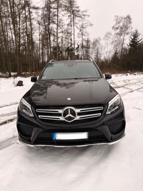 Gebraucht Mercedes GLE350 AMG line 256 PS (188 kW) 2016 Schwarz SUV