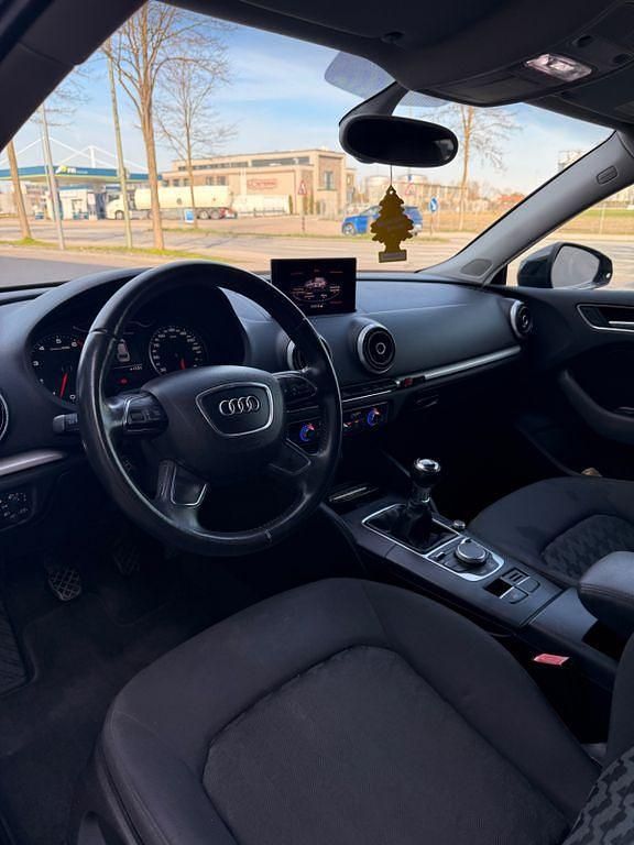 Gebraucht Audi A3 S-Line 122 PS (89 kW) 2012 Schwarz Kleinwagen