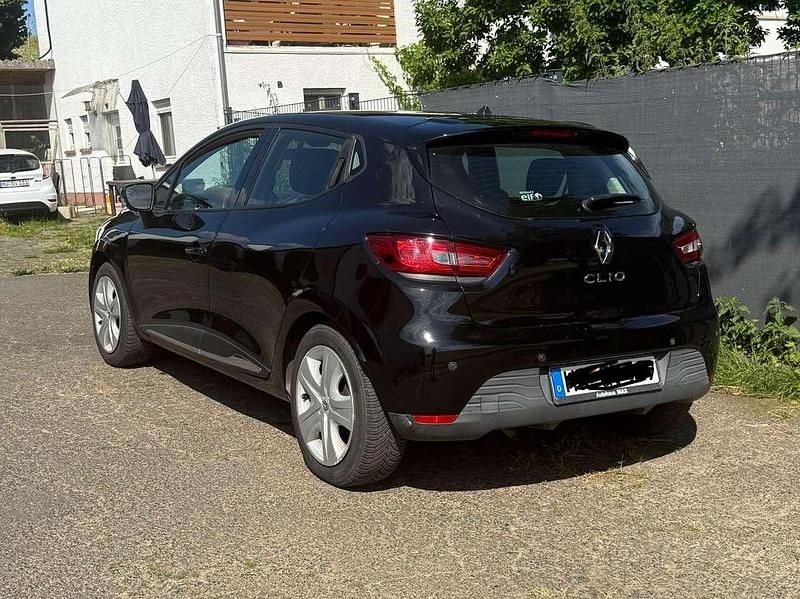 Schwarz Gebraucht 2014 Renault Clio IV LIMITED Limousine | 5.900 € (Etwas zu teuer) - Bild 1/4
