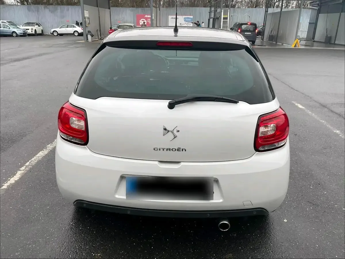 Gebraucht Citroën DS3 82 PS (60 kW) 2015 Weiß Kleinwagen