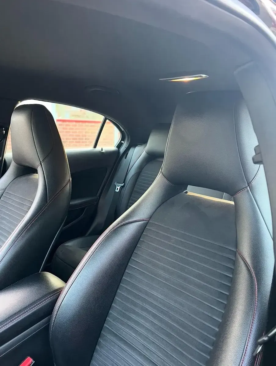 Gebraucht Mercedes A200 136 PS (100 kW) 2014 Schwarz Kleinwagen