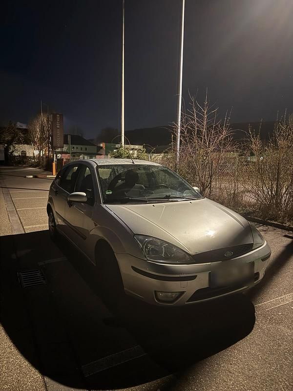 Gebraucht Ford Focus 116 PS (85 kW) 2004 Silber Kleinwagen