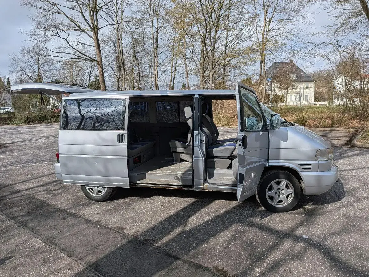 Second-hand VW T4 102 CP (75 kW) 2001 Argintiu Van