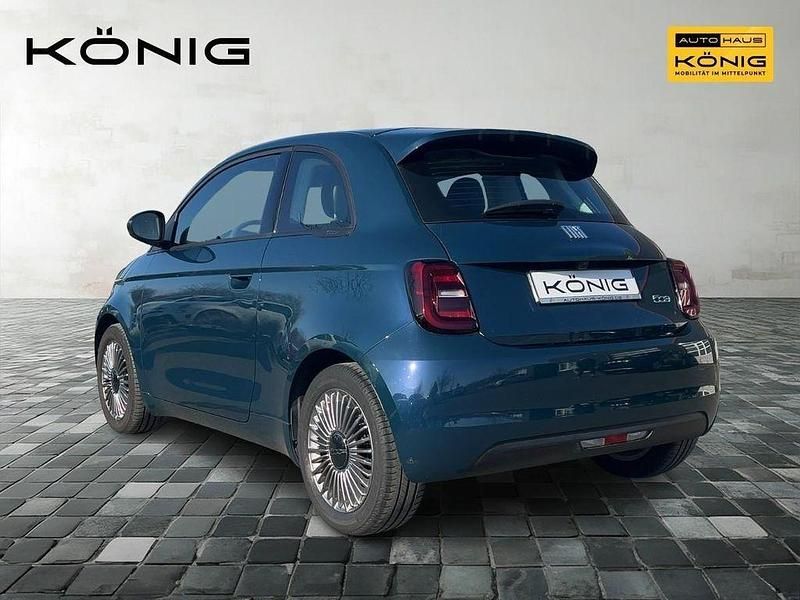 Second-hand Fiat 500e 86 kW (118 CP) 2023 Verde Berlinǎ