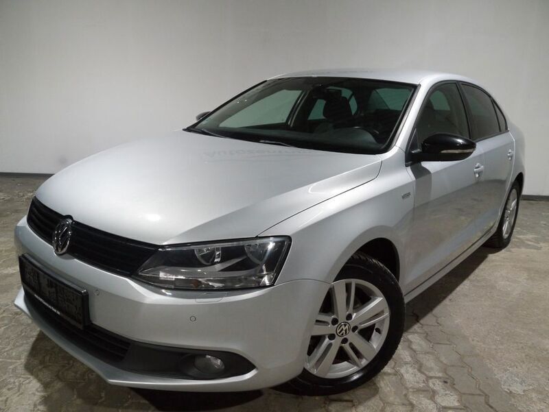 Gebraucht VW Jetta Match 105 PS (77 kW) 2012 Silber Limousine