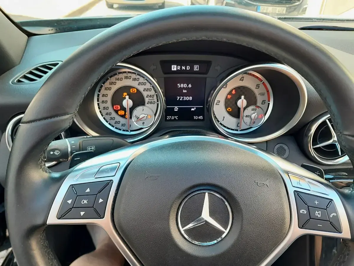 Gebraucht Mercedes SLK250 204 PS (150 kW) 2013 Schwarz Cabrio