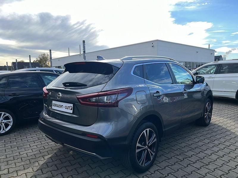 Gebraucht Nissan Qashqai Zama 158 PS (116 kW) 2021 Grau SUV