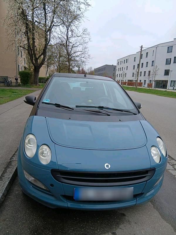Second-hand Smart ForFour 55 CP (40 kW) 2006 Albastru Hatchback