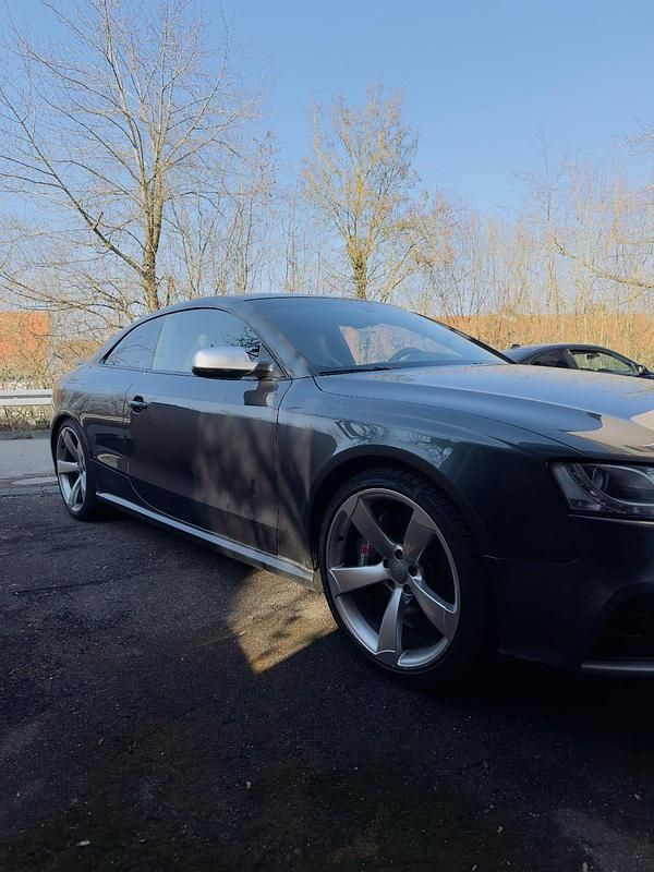 Gebraucht Audi RS5 450 PS (330 kW) 2010 Grau Coupé