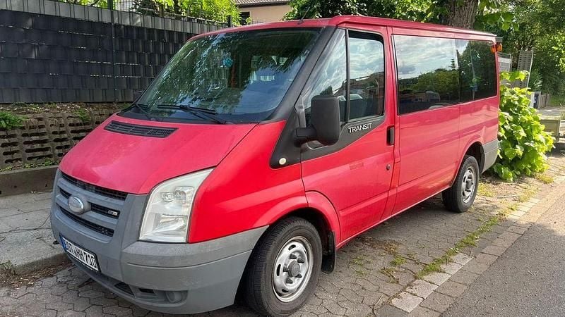 Usado Ford Transit 86 CV (63 kW) 2007 Rojo Monovolumen