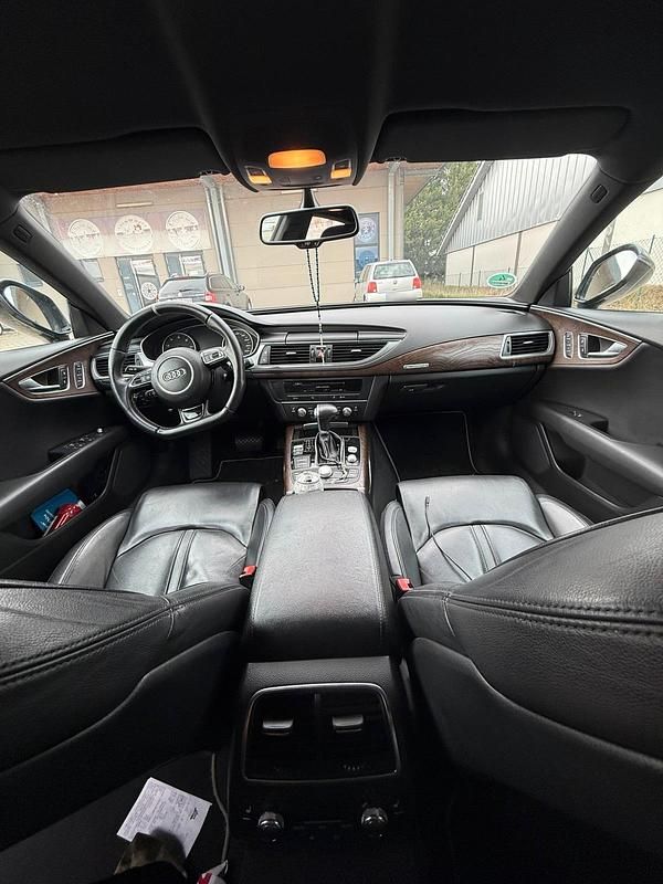 Second-hand Audi A7 310 CP (228 kW) 2012 Negru Hatchback
