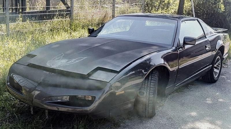 Grau Gebraucht 1992 Pontiac Firebird Coupé | 4.200 € - Bild 1/4