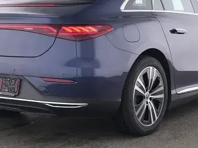 Gebraucht Mercedes EQE300 Advanced Plus 180 kW (245 PS) 2025 Blau Limousine