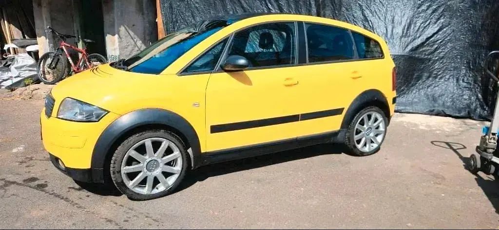 Gebraucht Audi A2 S-Line 90 PS (66 kW) 2004 Gelb Kleinwagen
