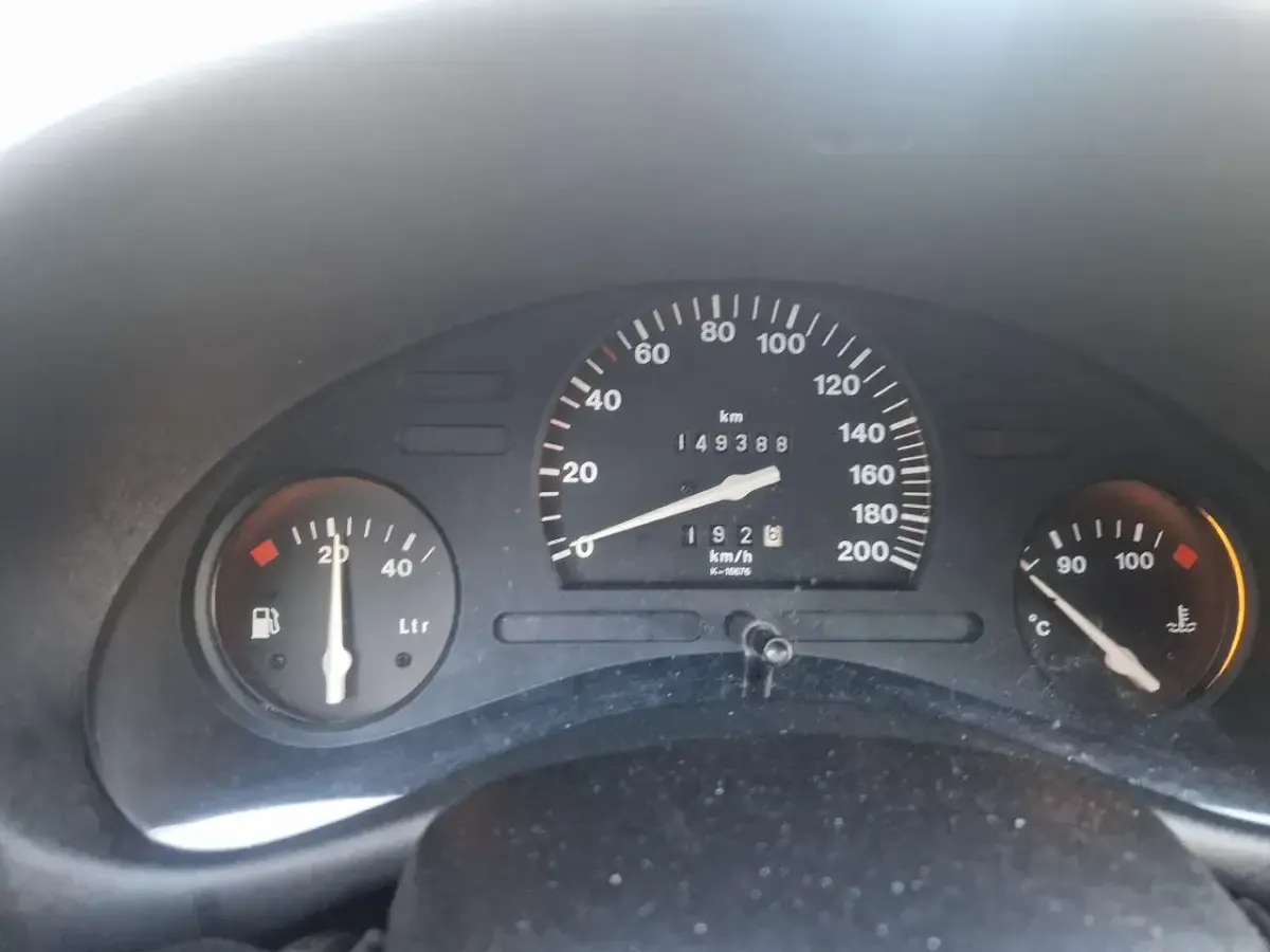 Brugt Opel Corsa 60 HK (44 kW) 1998 Blå Hatchback