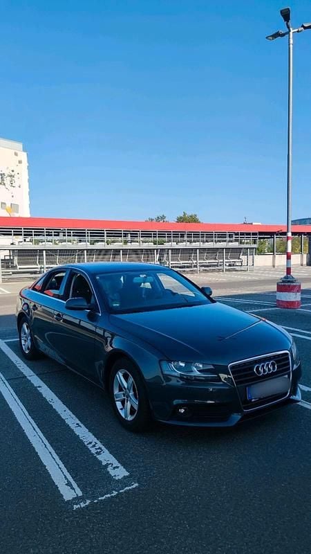 Blau Gebraucht 2009 Audi A4 Limousine | 6.900 € (Fairer Preis) - Bild 1/4