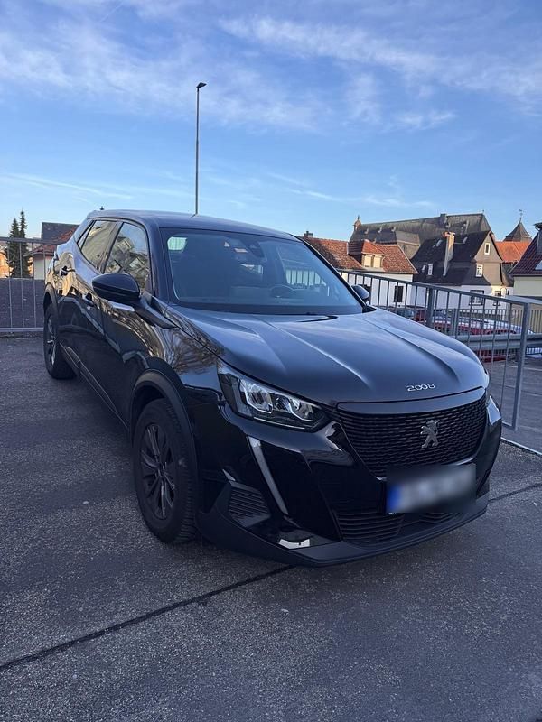 Gebraucht Peugeot 2008 101 PS (74 kW) 2020 Schwarz SUV