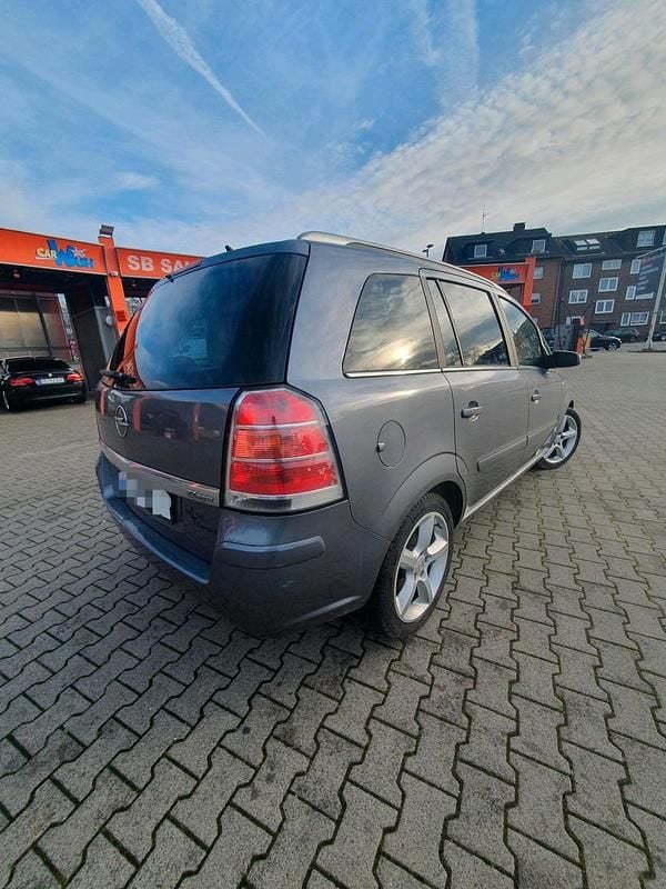 Grau Gebraucht 2005 Opel Zafira Van / Kleinbus | 1.000 € (Superpreis) - Bild 1/4